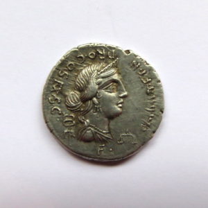 C. Annius T.f. T.n. Luscus and L. Fabius L.f. Hispaniensis Silver Denarius 82-81BC-7490