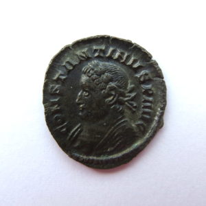 Constantine I Bronze Follis 307-337AD London, left facing-8676