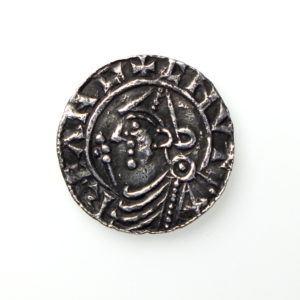 Cnut Silver Penny 1016-1035AD Leicester-11704