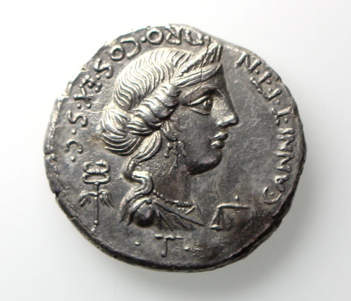 C. Annius T.f. T.n. & L.Fabius Hispaniensis Silver Denarius 82-81BC -12691