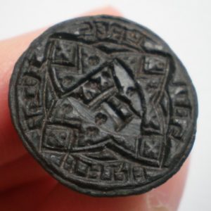 Medieval Bronze Personal Pedestal Seal, Crowned 'R' in Quatrefoil Device, c.14th / 15th Century AD-13677