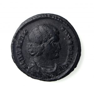 Fausta w. of Constantine I Bronze AE3 306-337AD London Rare-15708