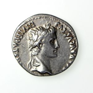 Augustus Silver Denarius 27BC-14AD Gaius & Lucius Caesars-18455