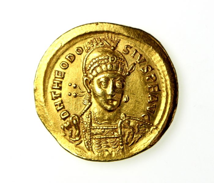 Theodosius II Gold Solidus 402-450AD Constantinople -18469