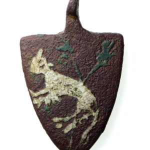 Medieval Heraldic Pendant Animal with Arrows in Back -19449