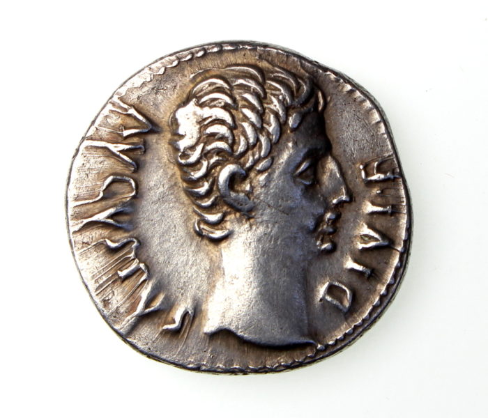 Augustus Silver Denarius 27BC-14AD exceptional -19572