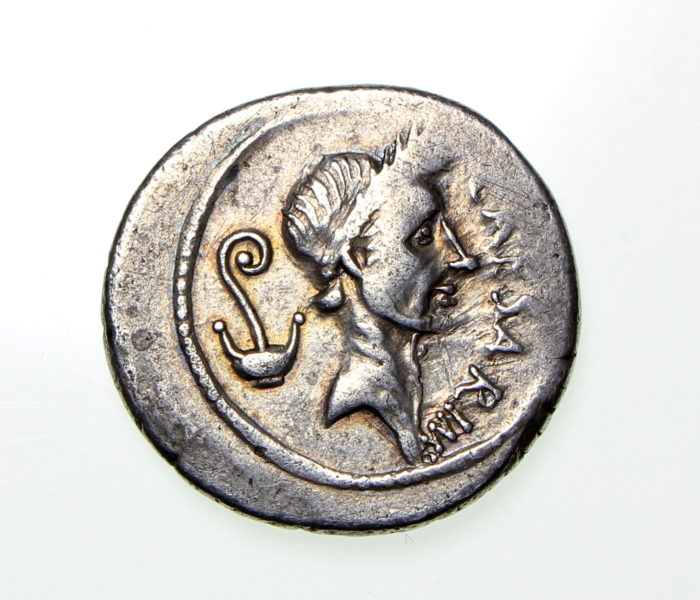 Julius Caesar Silver Denarius 44BC Lifetime issue Portrait, M. Mettius