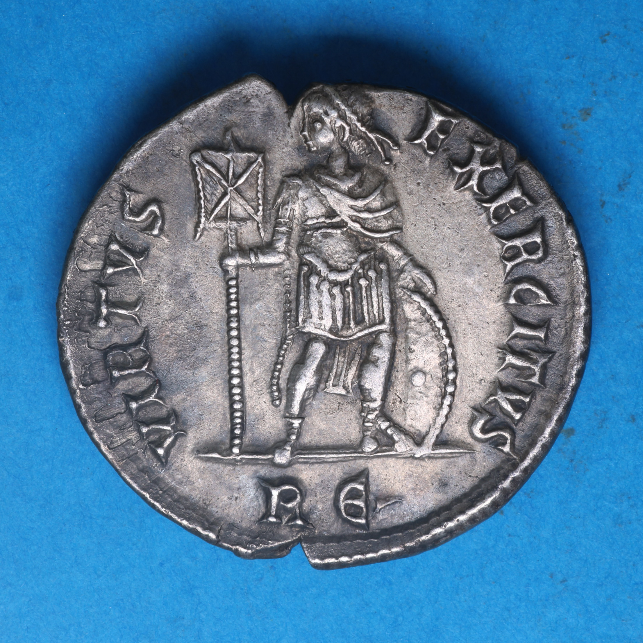 Valentinian II 375-392AD Silver Miliarensis Rome mint *The Vale of Pewsey Hoard* - Image 4