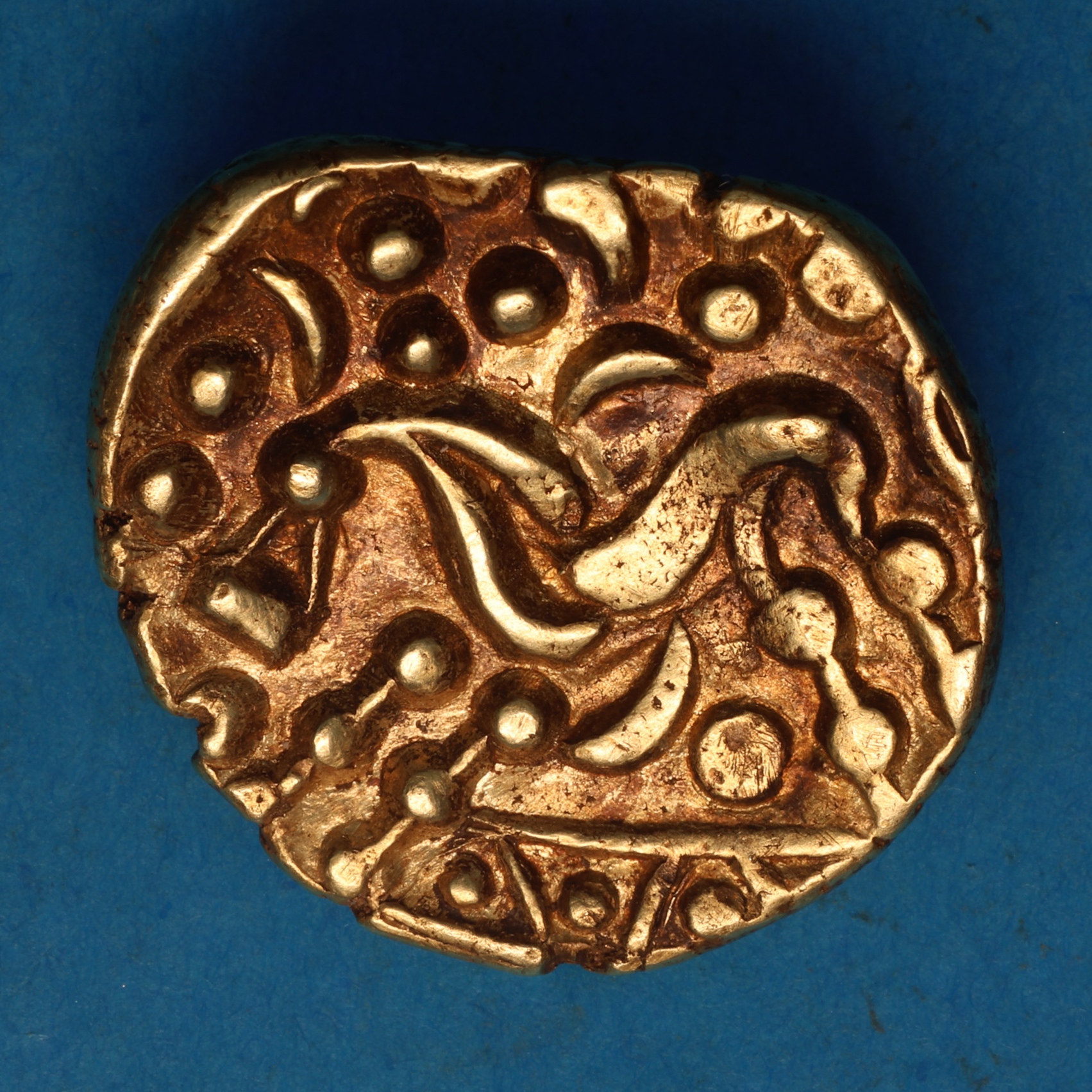 Corieltavi 1st Century BC Gold Stater North East Coast *Rare* - Image 3