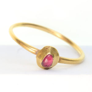Medieval Gold & Ruby Finger Ring 14th Century AD