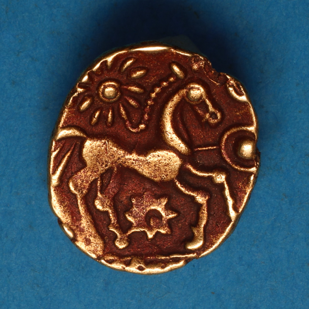 Regini & Atrebates Late 1st Century BC Gold Quarter Stater Bognor Cogwheel - Image 3