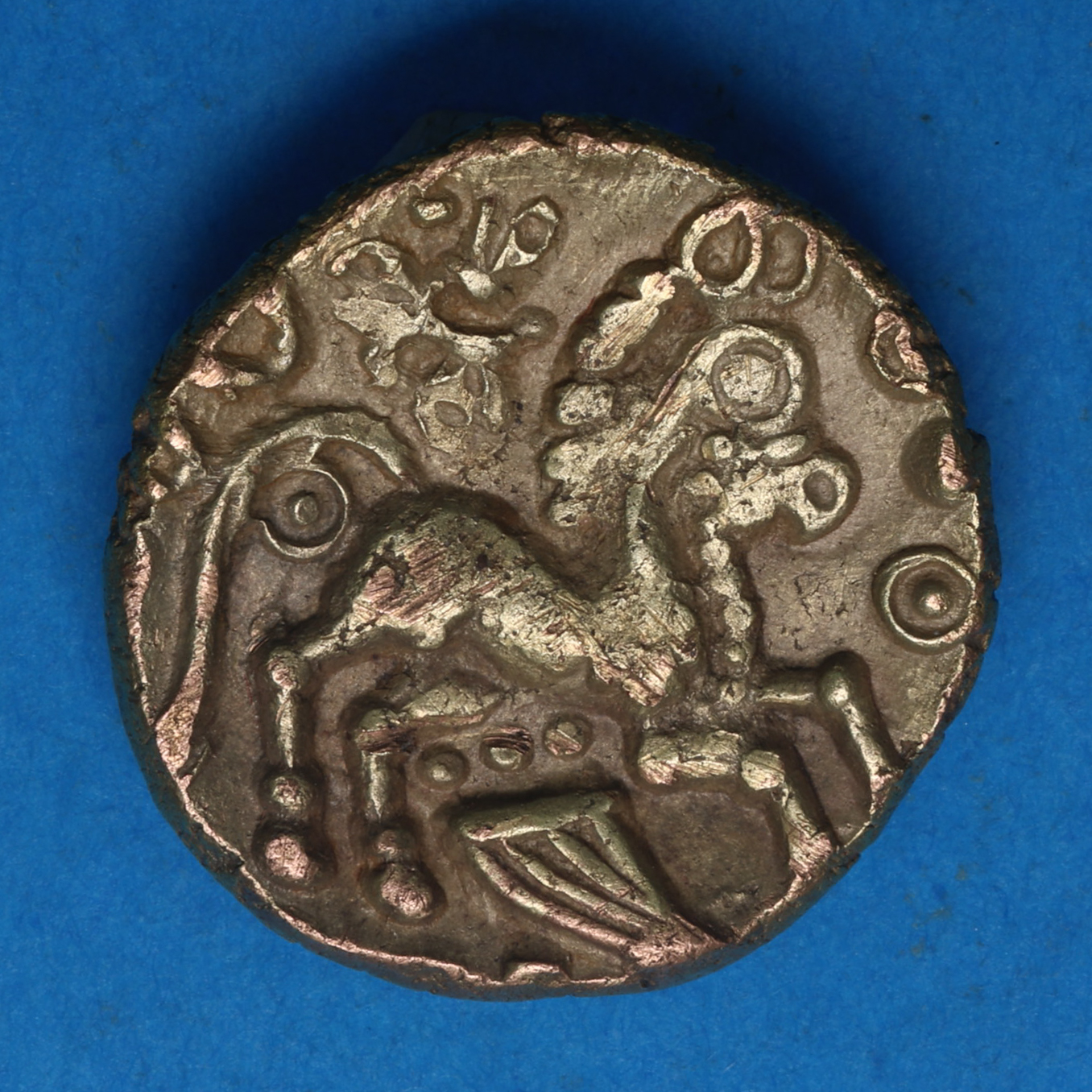 Catuvellauni Addedomaros 45-25 BC Gold Stater Addedomaros Spiral - Image 3