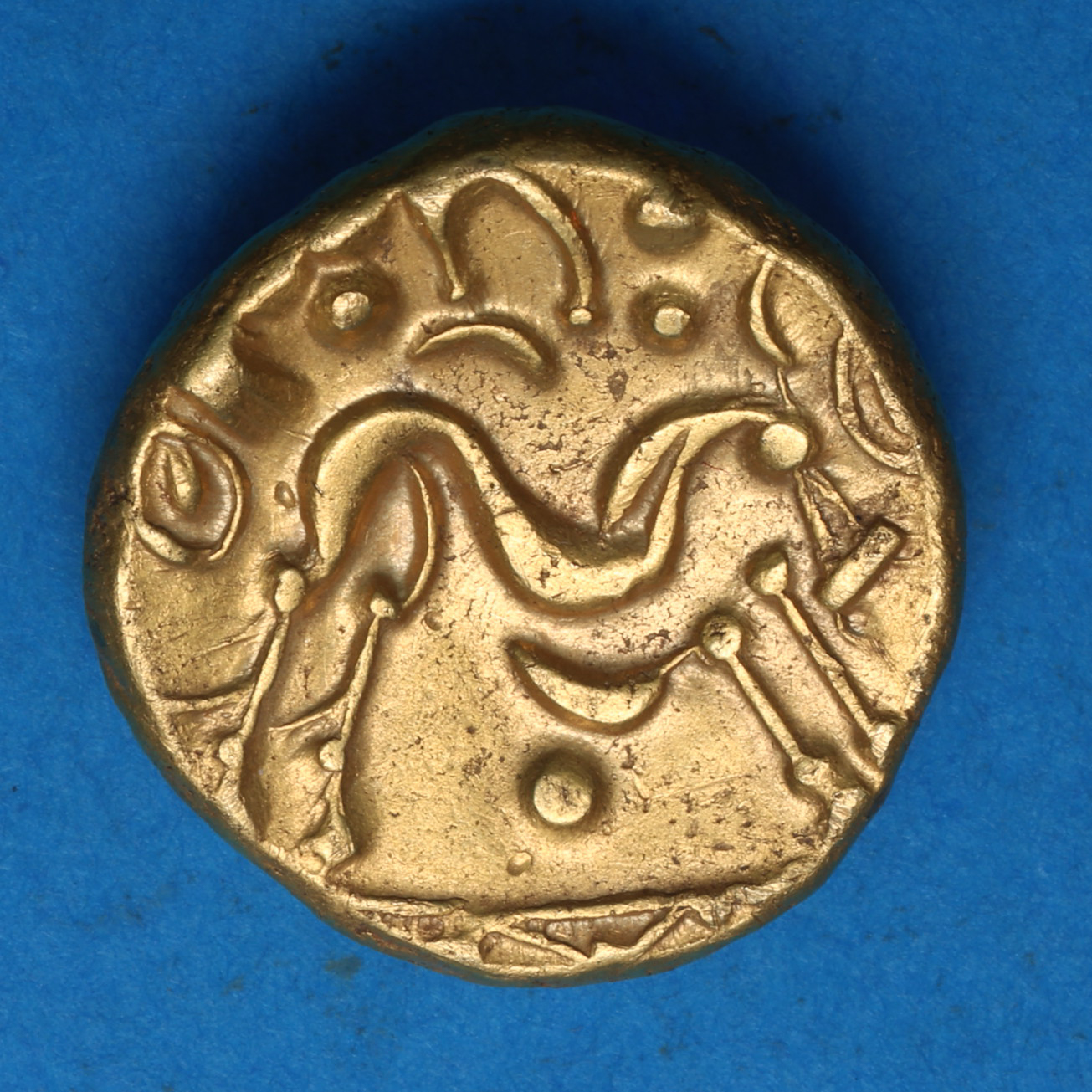 Gallo Belgic 1st Century BC Gold Stater Gallic War Uniface - Image 3