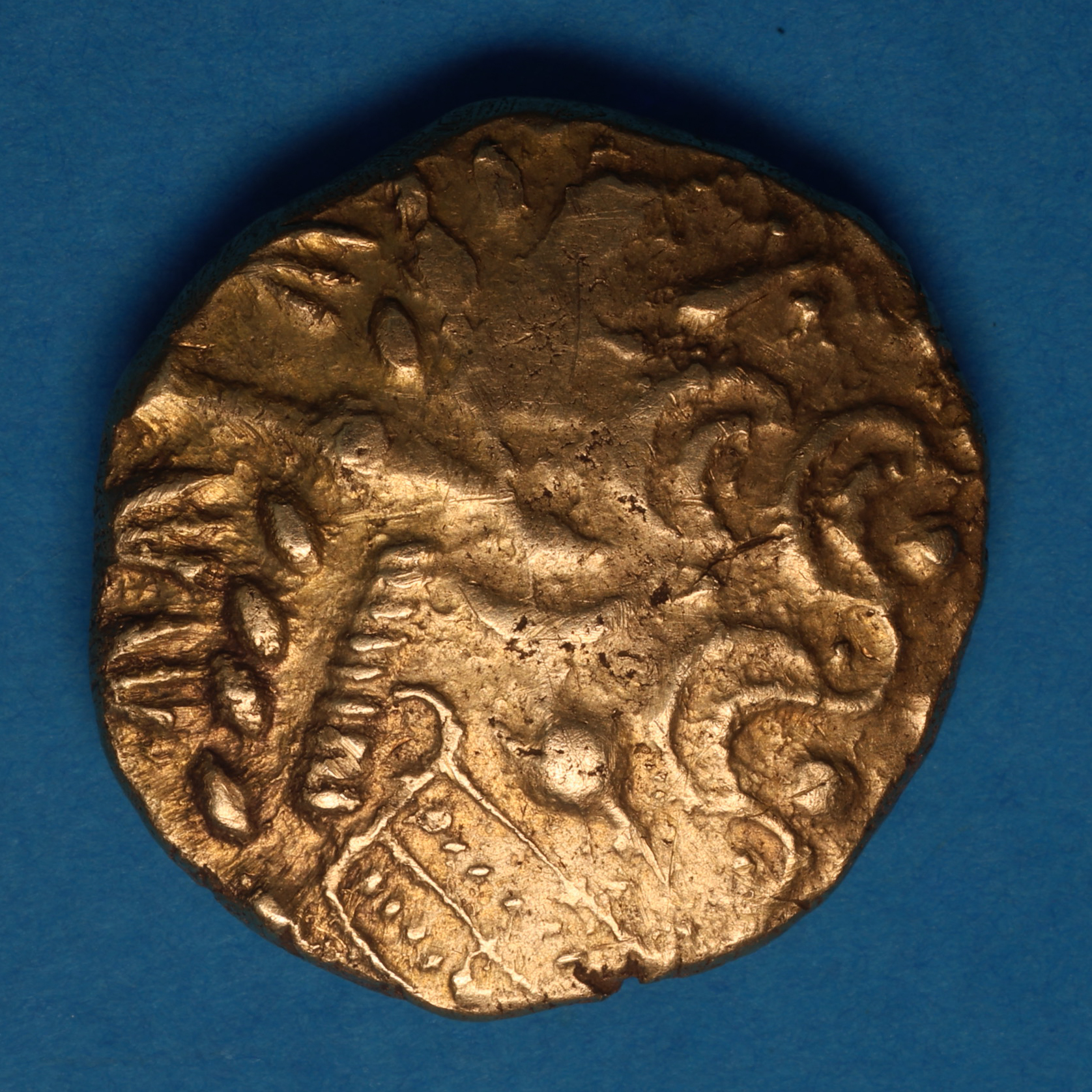 Regini & Atrebates/Belgae 1st Century BC Selsey Rings (varient) Gold Stater *Excessively Rare* - Image 4