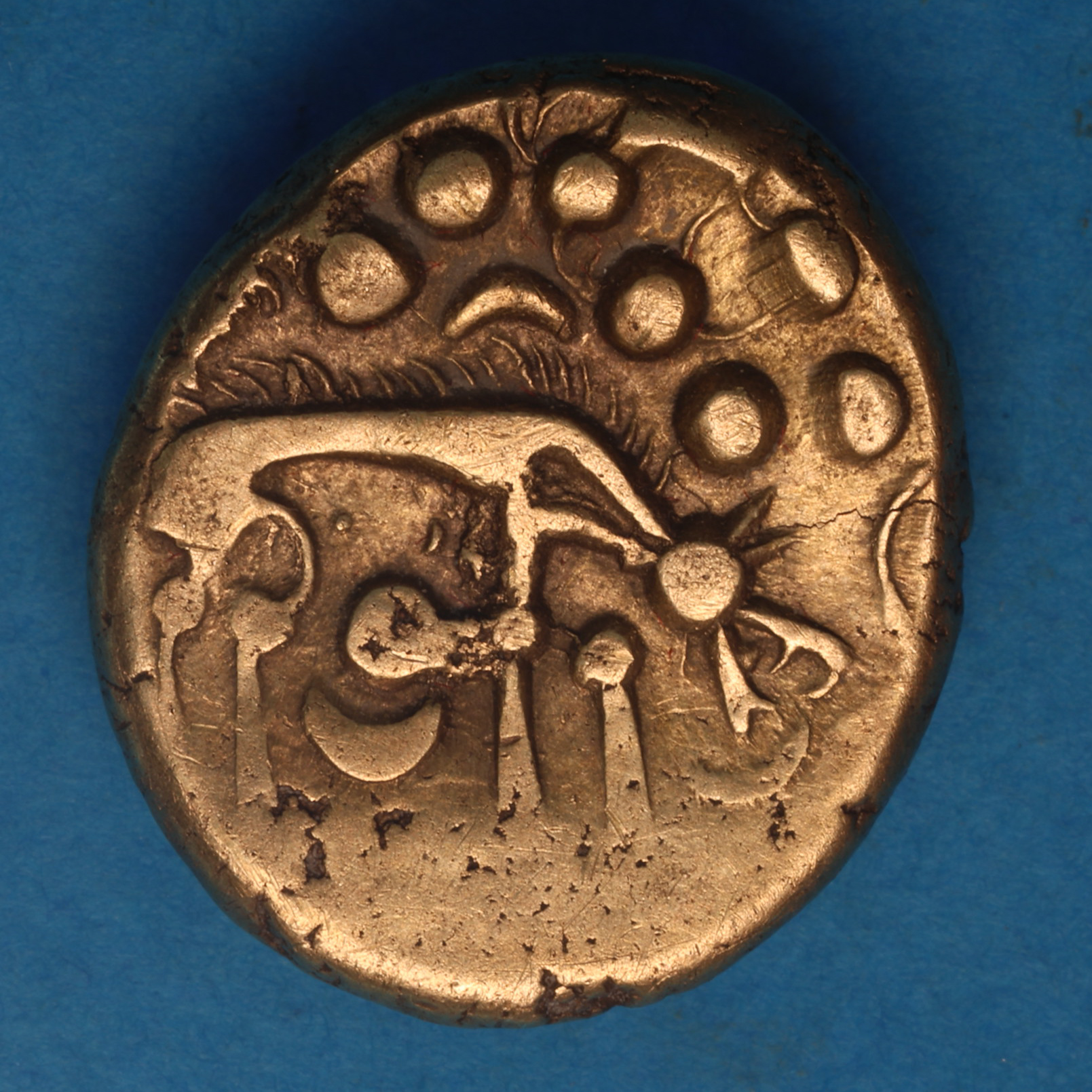Iceni 1st Century BC Norfolk Wolf Right Type Gold Stater *Scarce* - Image 3