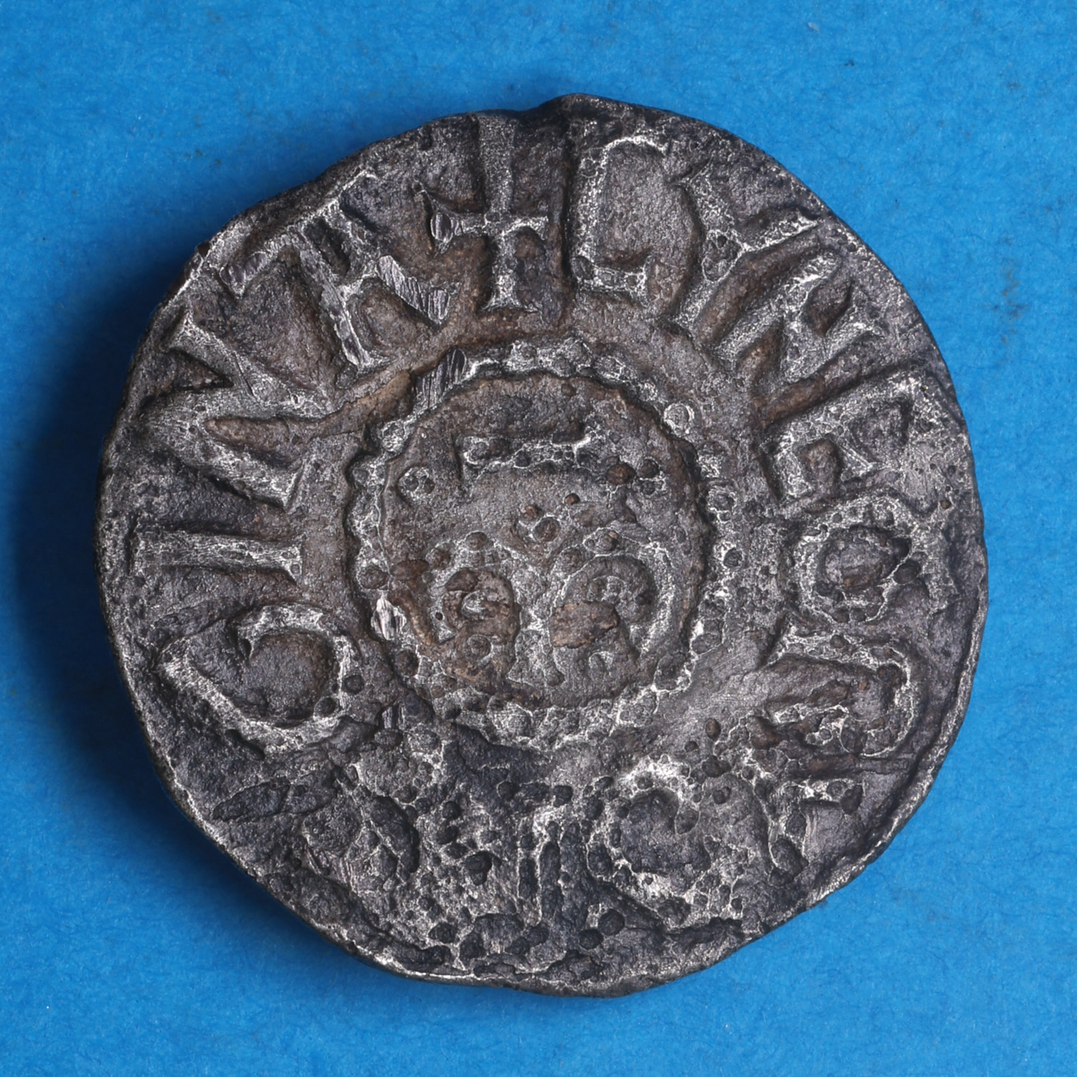 Kings of Mercia Cynethryth, wife of Offa AD 757-796 Silver Penny *Extremely Rare* - Image 4