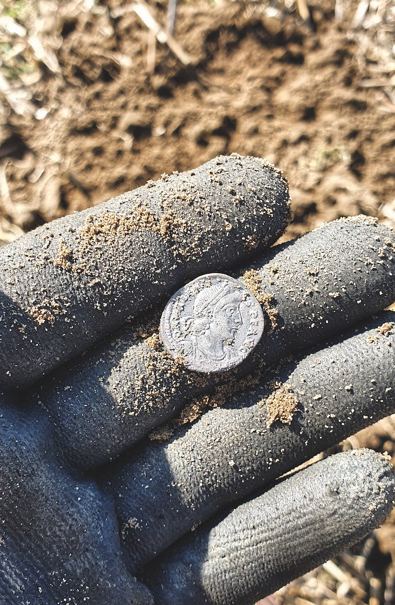 Detectorist hand