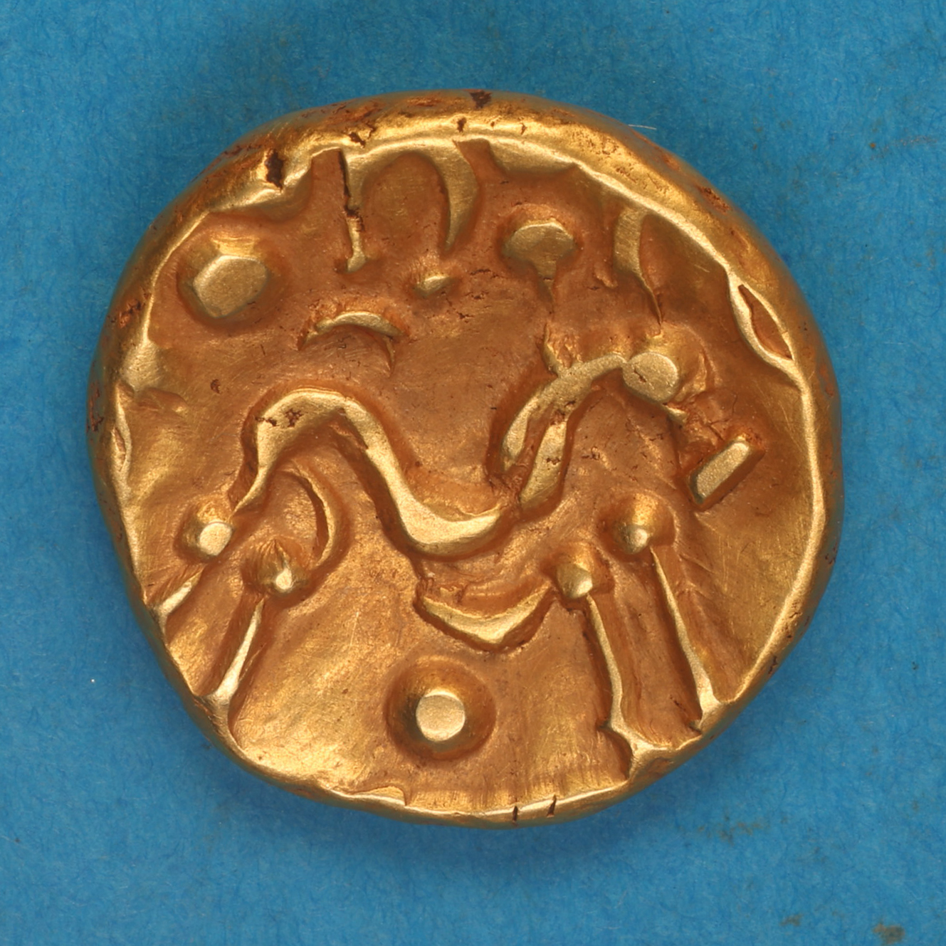 Gallo Belgic Ambiani 1st Century BC Gold Stater - Image 3