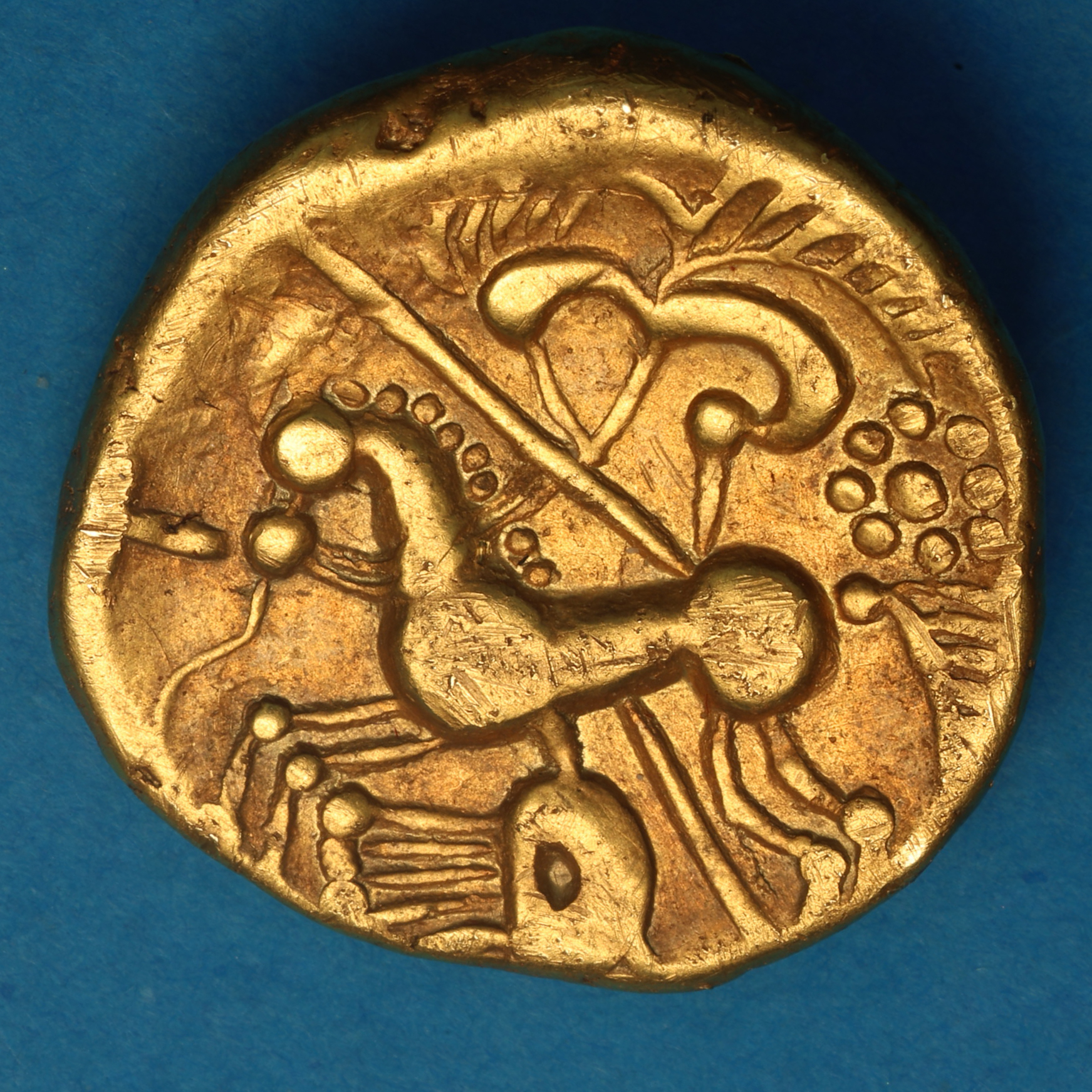 Gallo Belgic Nervii 2nd Century BC Gold Stater Crossed Lines with Lyre *Extremely rare* *ABC Plate coin* - Image 3