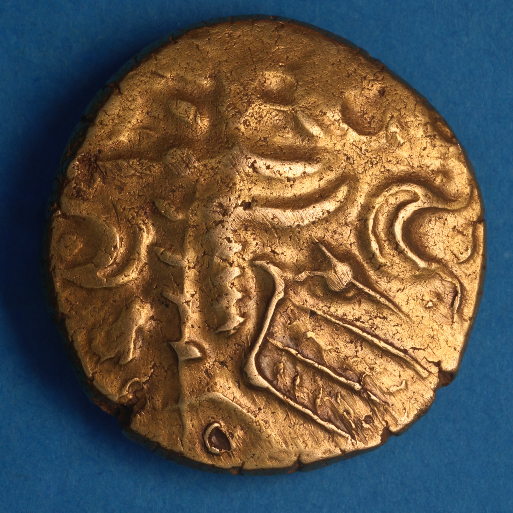 Regini & Atrebates Commios c. 50-25 BC Commios Muzzles Gold Stater *Rare* - Image 4