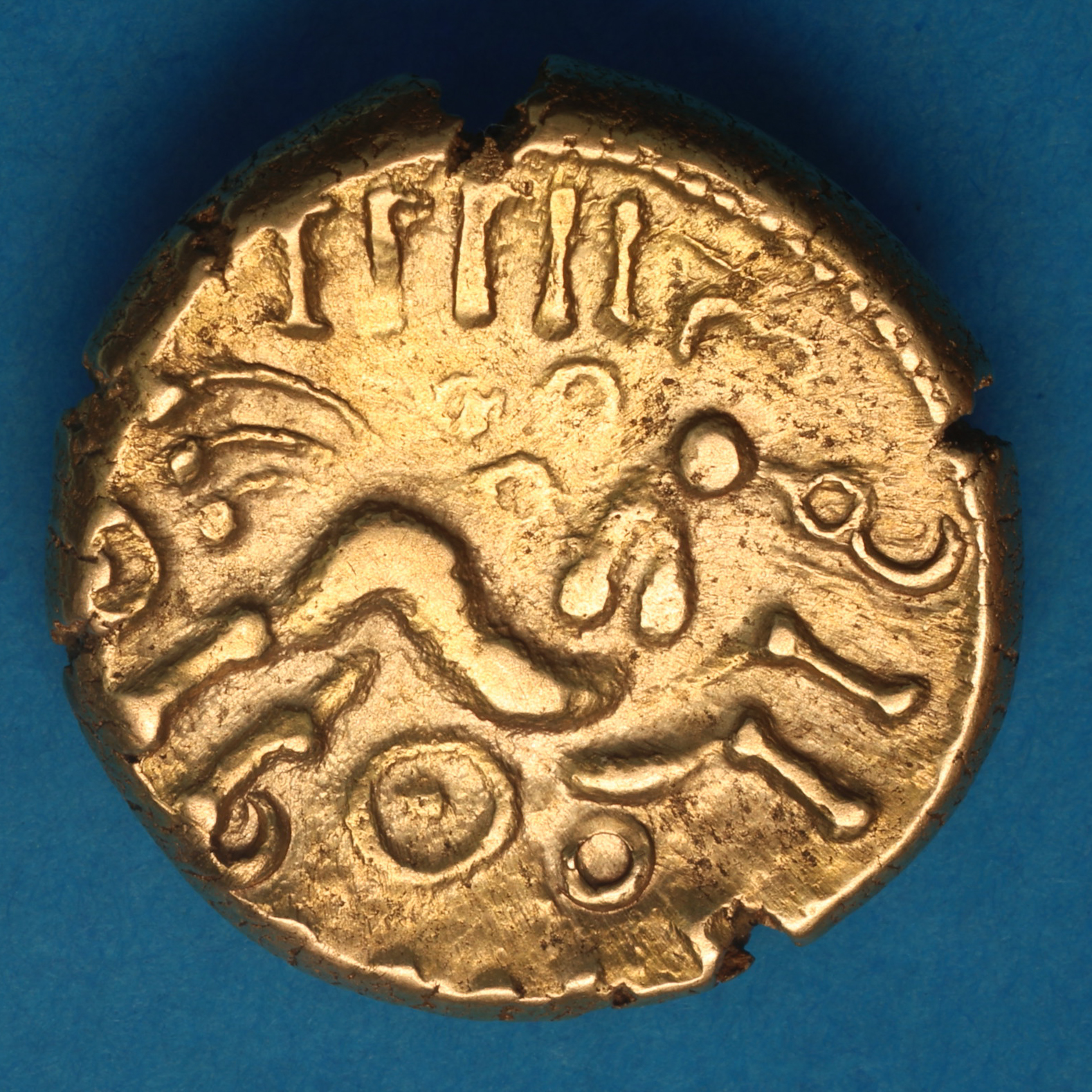 Regini & Atrebates Eppillus c. 25 BC-AD 1 Eppillus Three Rings Gold Stater *Very Rare* - Image 3
