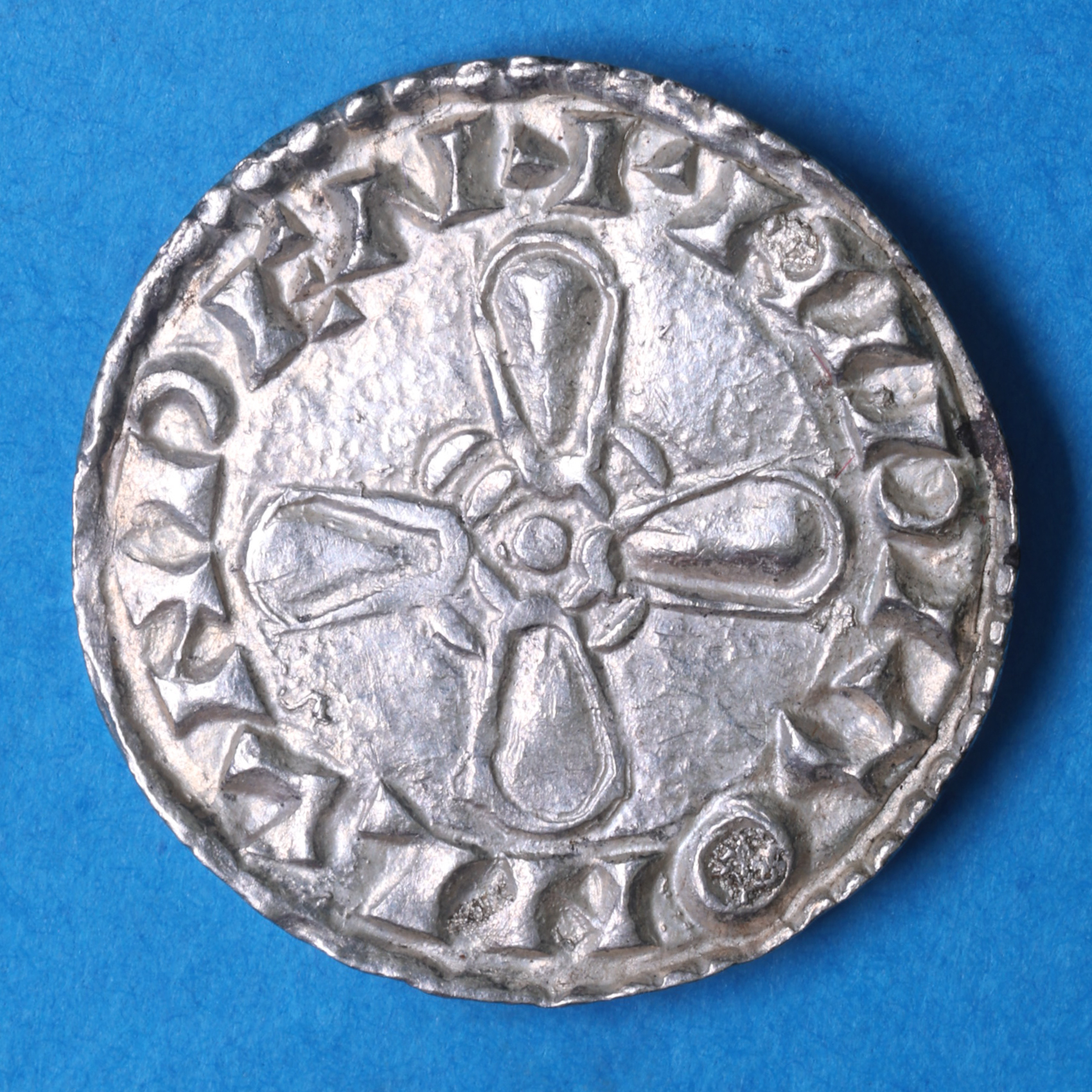 Harold I ‘Harefoot’ AD 1035-1040 Silver Penny London - Image 4