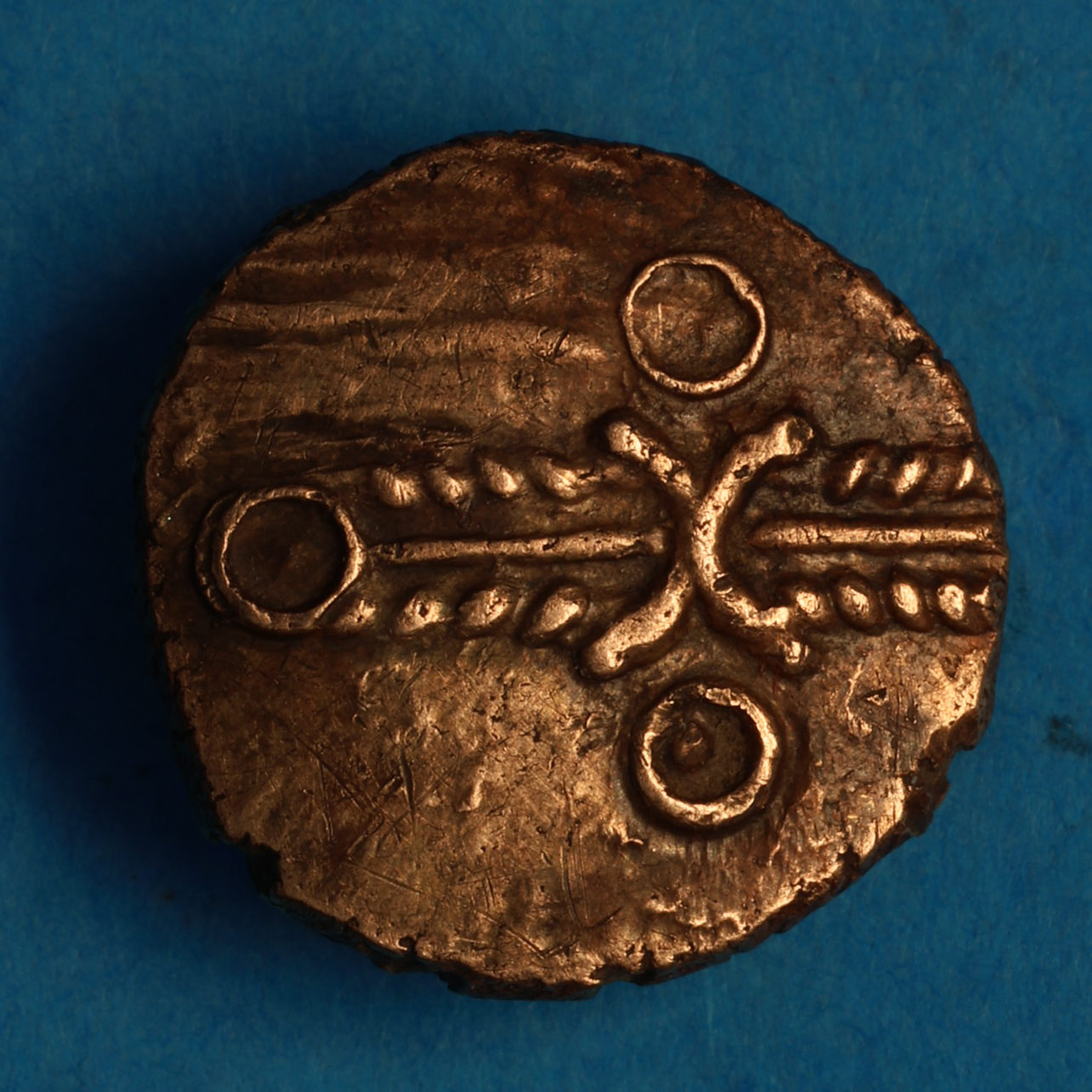 Trinovantes Dubnovellaunos c. 5 BC-AD 10 D. Trefoil Gold Quarter Stater *Very Rare* - Image 4