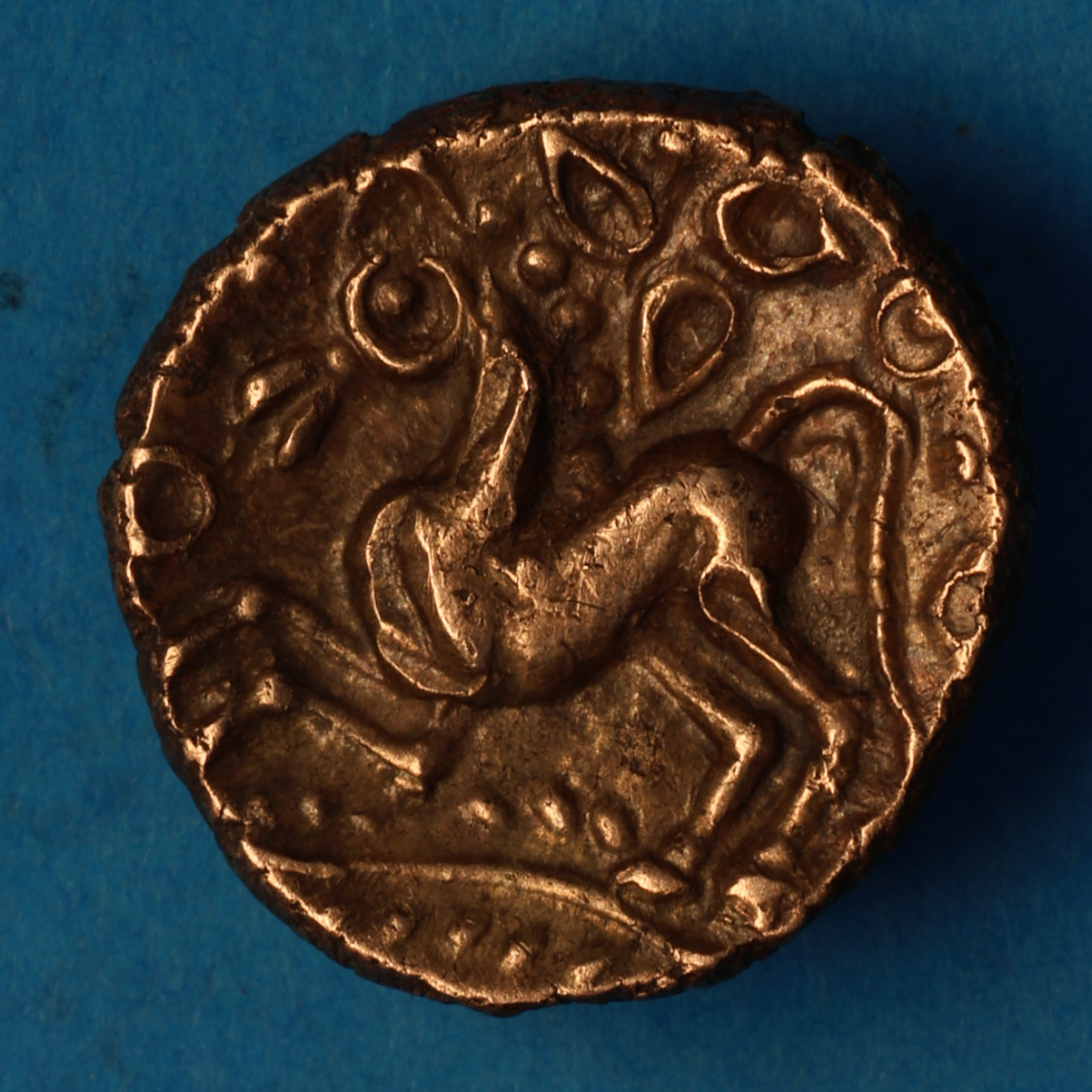 Trinovantes Dubnovellaunos c. 5 BC-AD 10 D. Trefoil Gold Quarter Stater *Very Rare* - Image 3