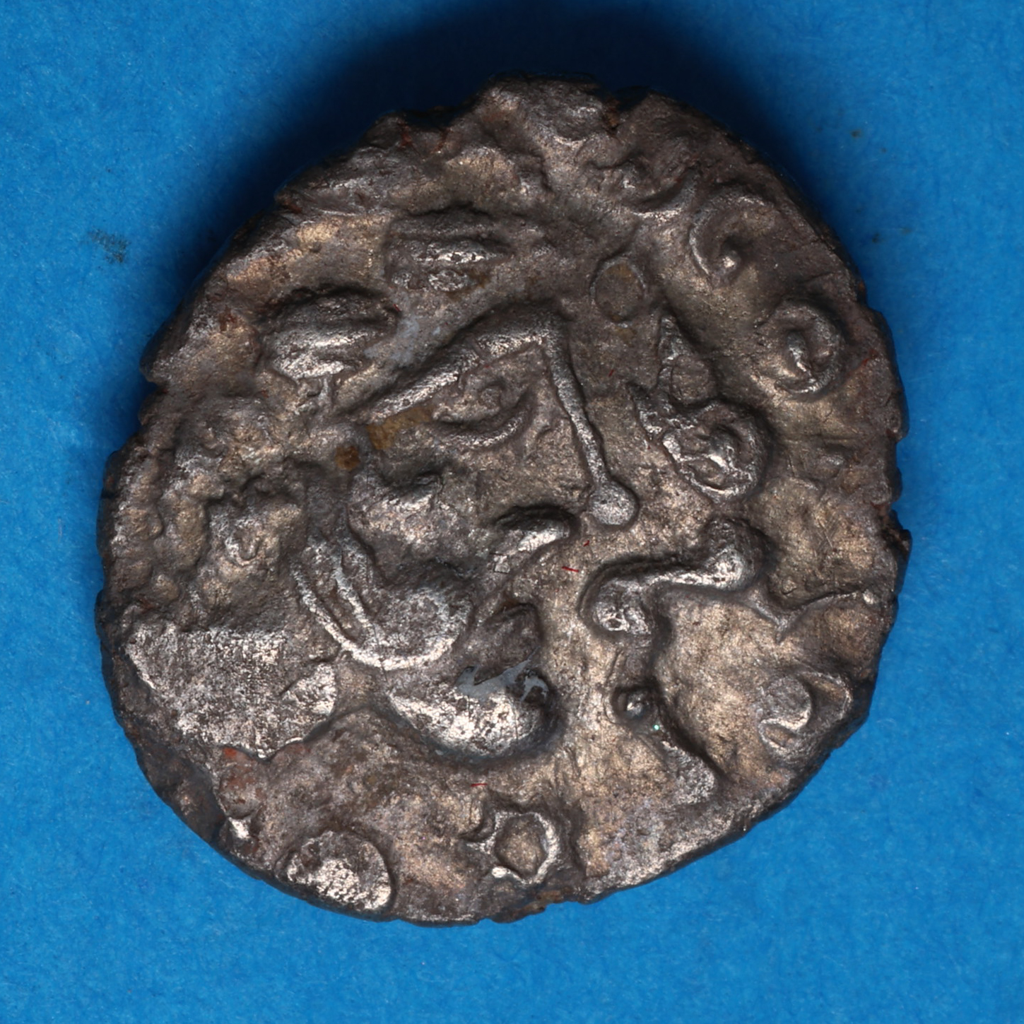 Catuvellauni 1st Century BC Lister's Celtic Head Silver Unit *Extremely Rare* - Image 3