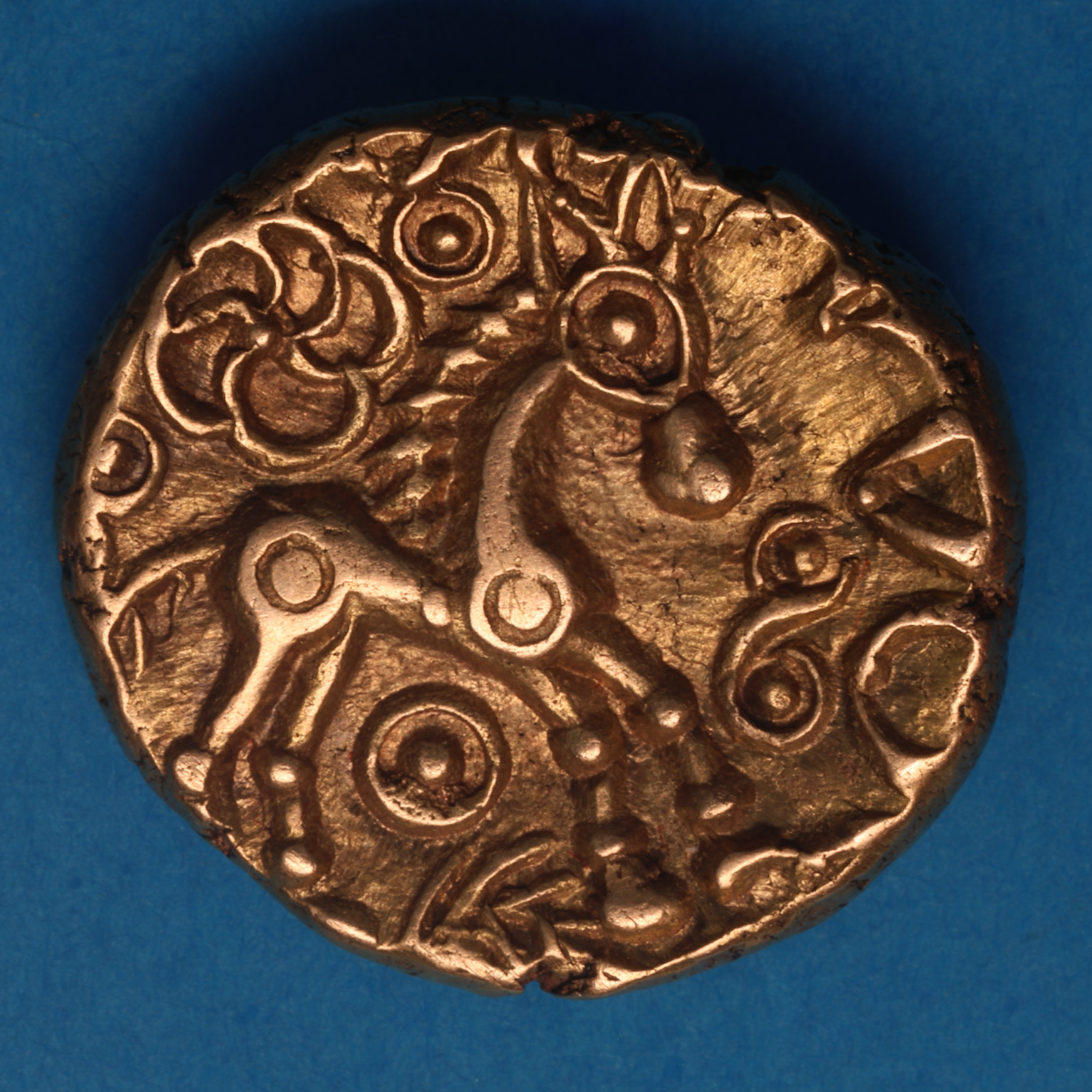 Catuvellauni Addedomaros c. 45-25 BC Floral Spiral type Gold Stater *Rare* - Image 3