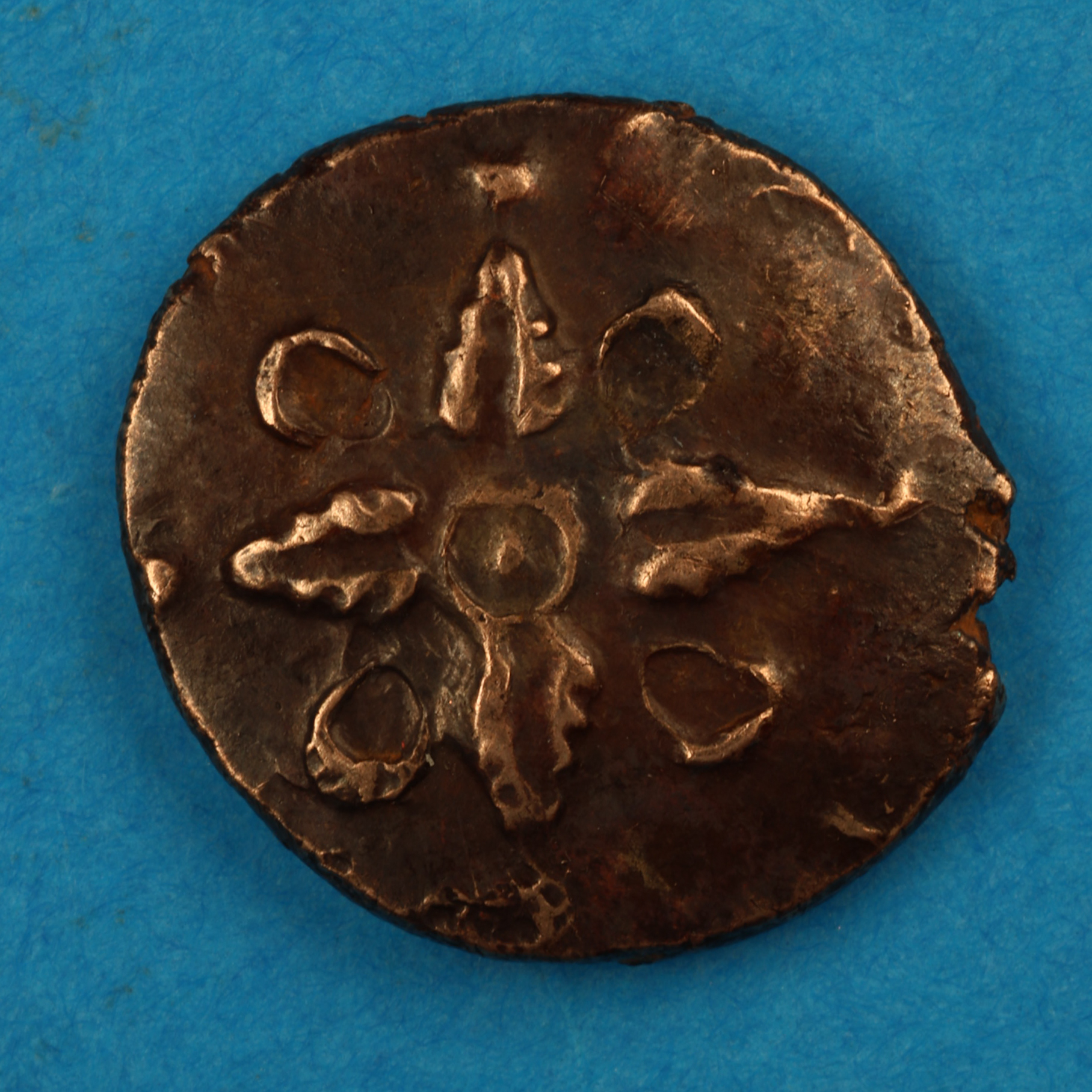Catuvellauni Addedomaros c. 45-25 BC Addedomaros Floral Gold Quarter Stater *Rare* - Image 3