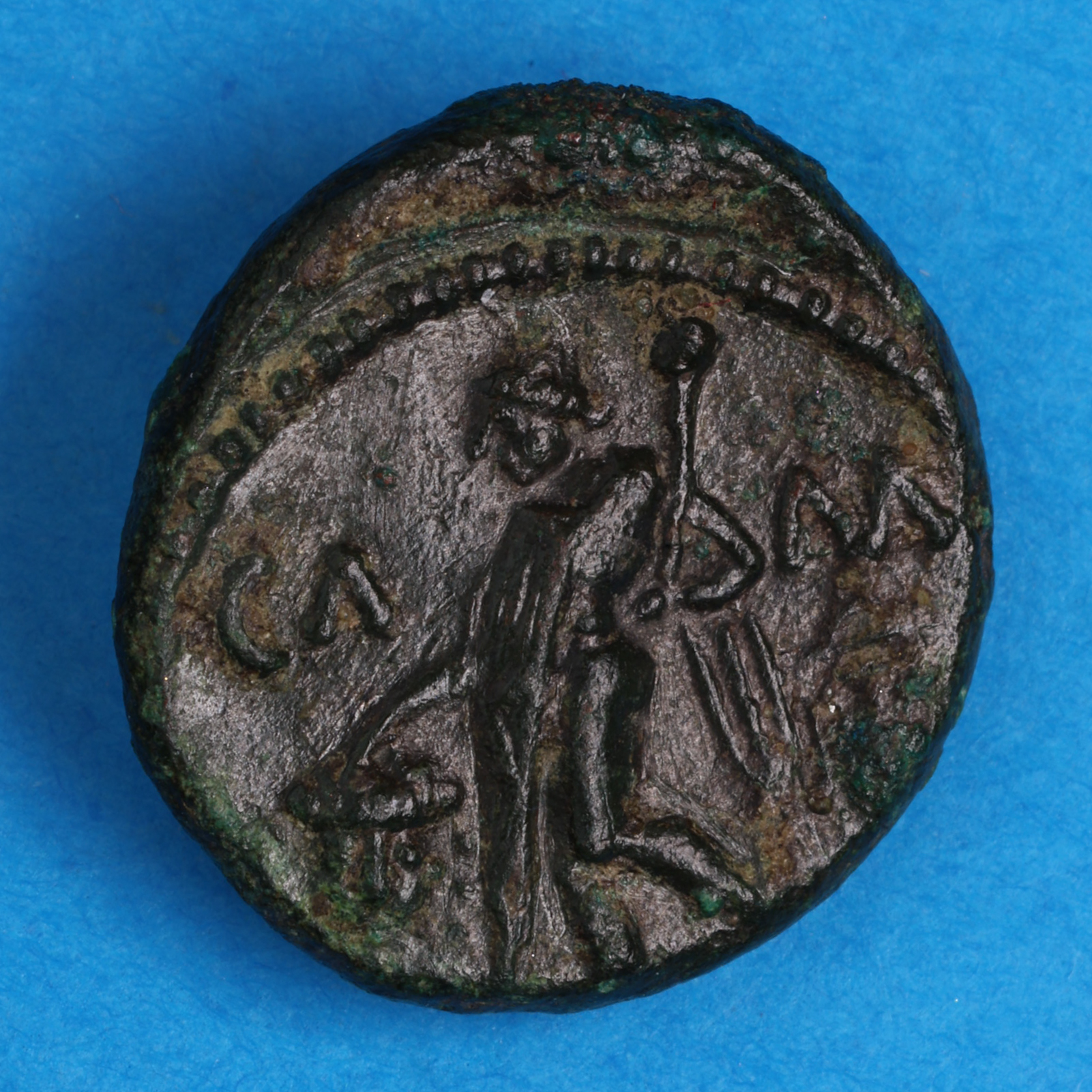 Catuvellauni and Trinovantes Cunobelinus c. AD 8-40 C. Severed Head Bronze Unit *Scarce* - Image 4