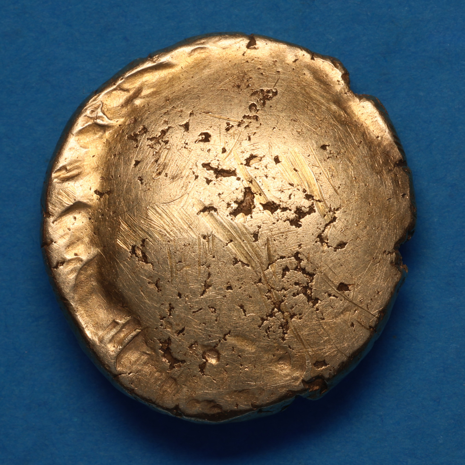 Gallo Belgic 1st Century BC Gold Ambiani Stater - Image 4