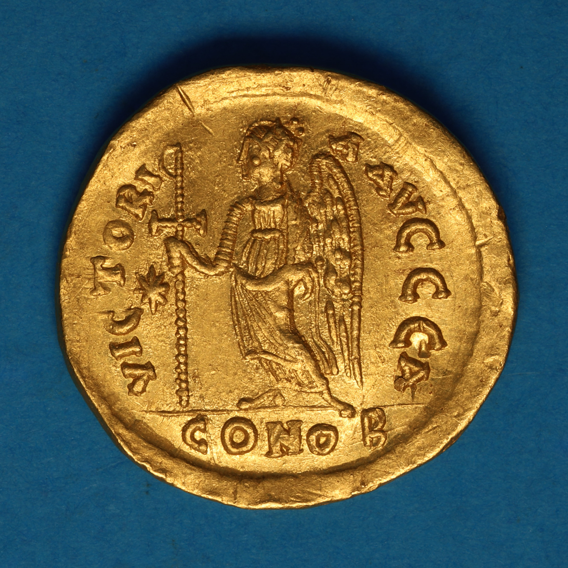 Byzantine Anastasius I AD 491-518 Gold Solidus Constantinople - Image 4