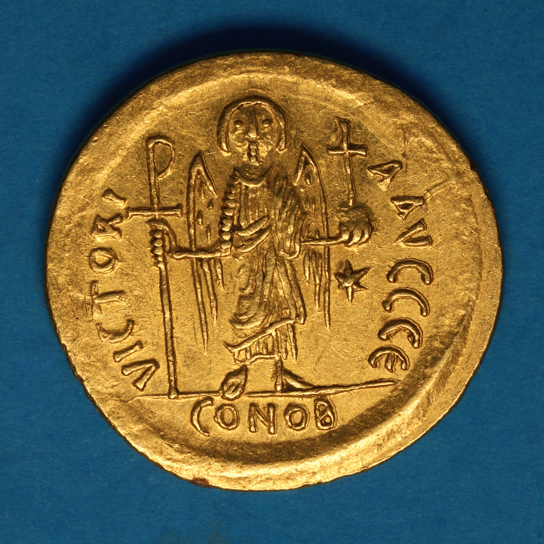 Byzantine Justinian I AD 527-565 Gold Solidus Constantinople - Image 4