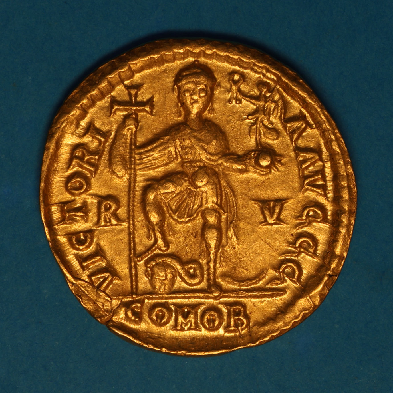 Valentinian III AD 425-455 Gold Solidus Ravenna - Image 4