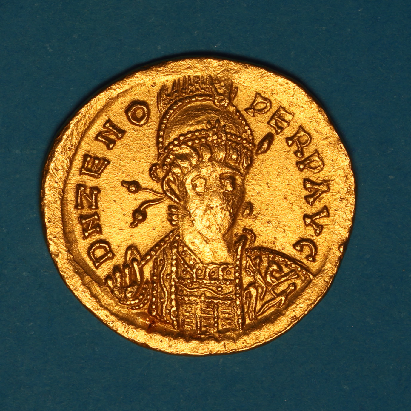 Zeno AD 476-491 Gold Solidus Constantinople - Image 3