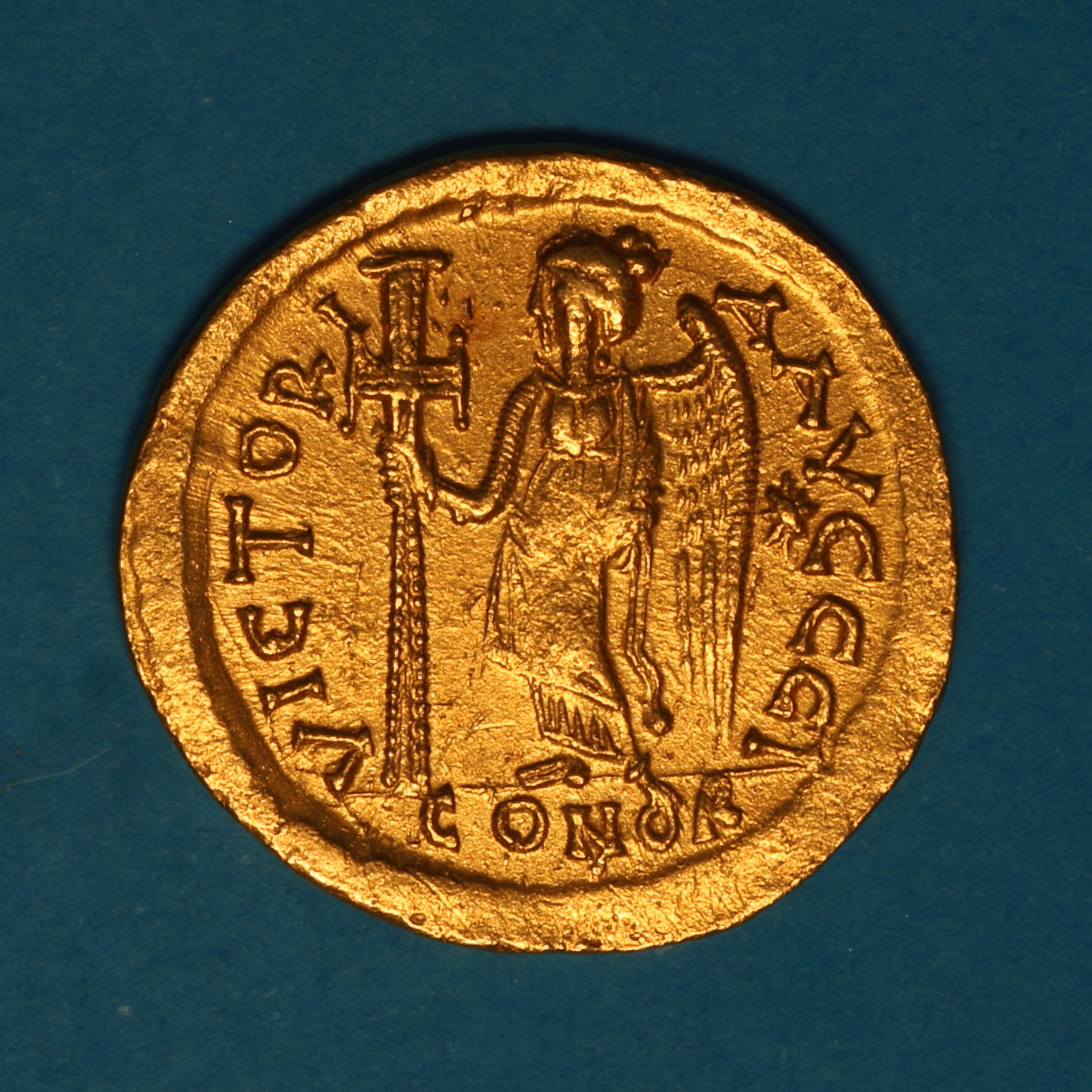 Zeno AD 476-491 Gold Solidus Constantinople - Image 4