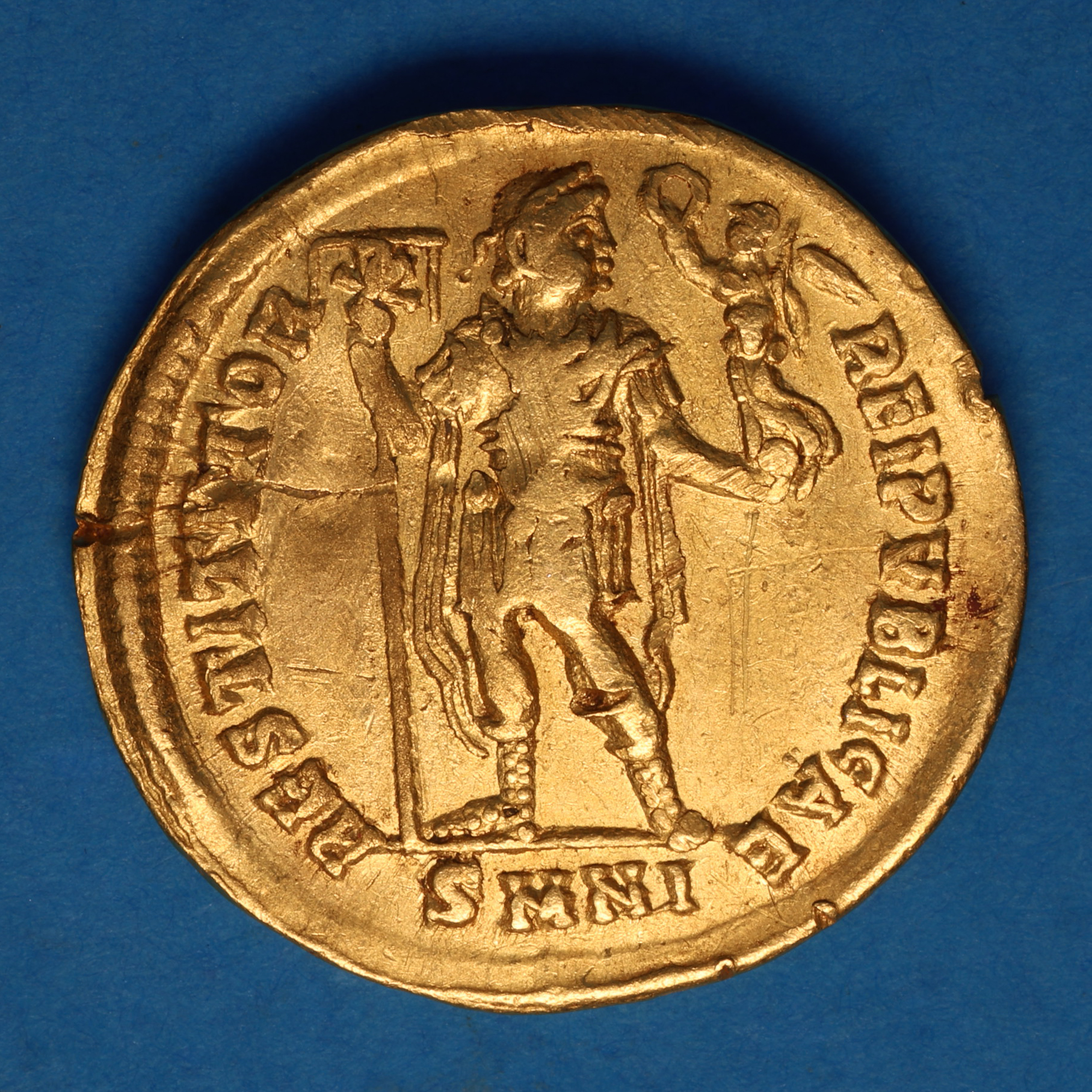 Valentinian AD 364-375 Gold Solidus Nicomedia - Image 4