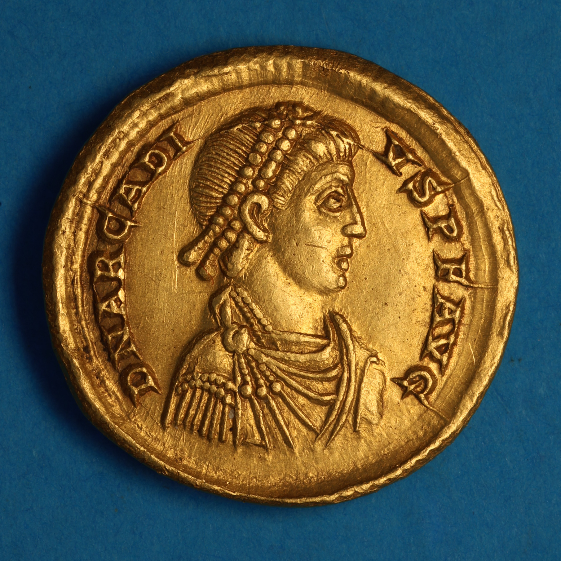 Arcadius AD 383-408 Gold Solidus Milan - Image 3